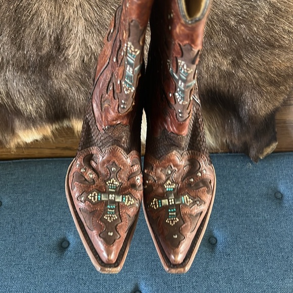 Corral Boots - Picture 2 of 8